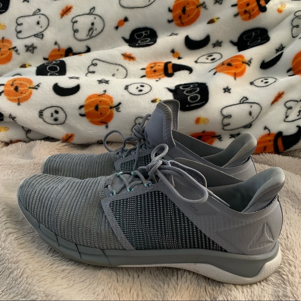 Reebok Women Running Shoes | Size 8 | Grey shoes with blue detailing